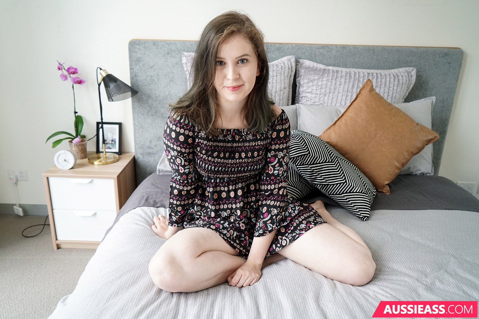 Aussie Teen Gets Some Thunder Downunder